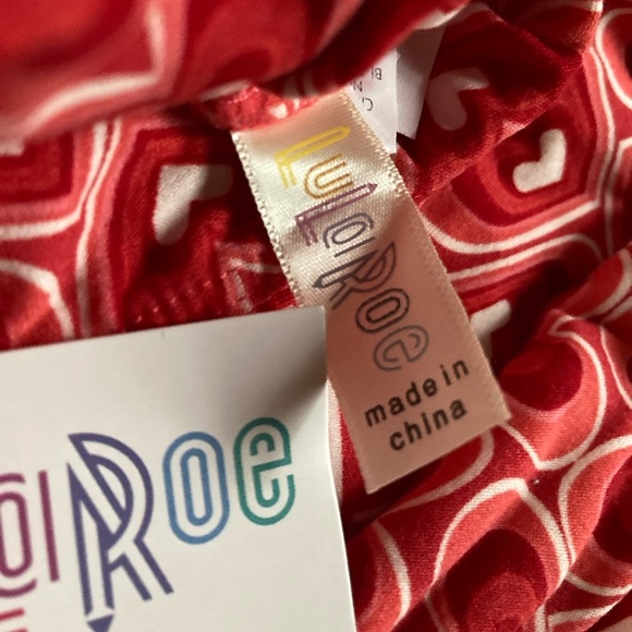 NWT LuLaRoe TC Leggings red pink Valentines Day heart Tall & Curvy LLR New - Picture 2 of 2